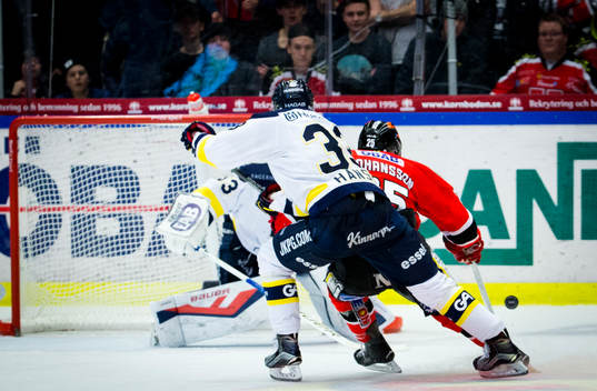 Örebros Martin Johansson gör 4-2