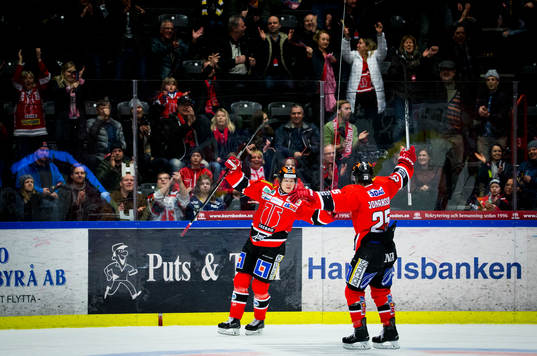 Örebros Daniel Viksten gör 2-1 och jublar