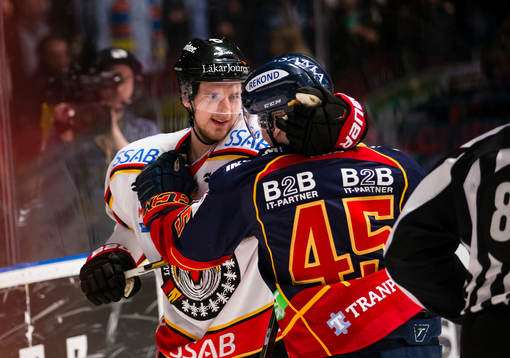 Luleås Anton Hedman i bråk med Djurgårdens Alexander Falk