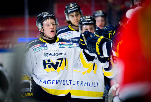 s Emil Johansson jublar vid 2-2
