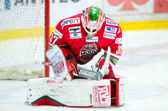 Modos målvakt Adam Reideborn