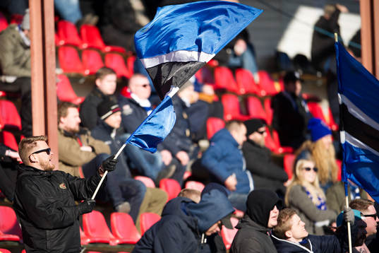 En supporter i Norrköpings klack