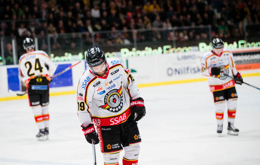 Luleås Jacob Lagace hänger med huvudet