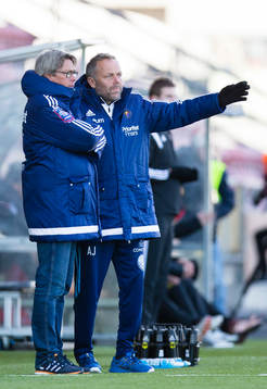 Djurgårdens tränare Per Olsson (v) och assisterande