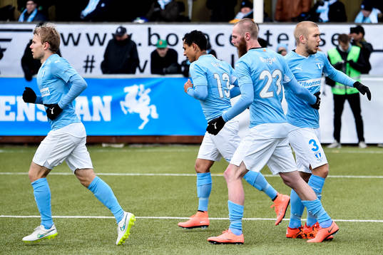 Malmö FFs Oscar Lewicki, Yoshimar Yotún, Jo Inge Berget