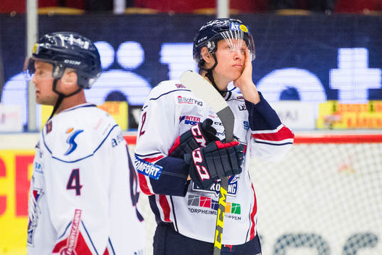 Linköpings Chad Billins och Vilmos Gallo deppar