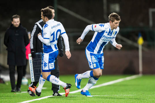 IFK Göteborgs Gustav Engvall byts in och Tobias Hysén ut