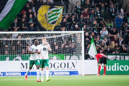 Hammarbys Amadaiya Rennie och Lars Saetra deppar