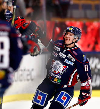 Linköpings Gustav Forsling jublar