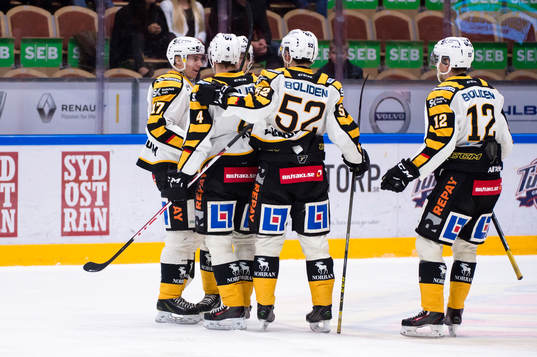 Skellefteås Pär Lindholm gör 1-0