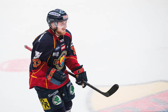 Djurgårdens Linus Hultström jublar