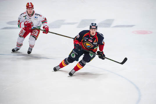 Modos Carl Grundström och Djurgårdens Andreas Englund