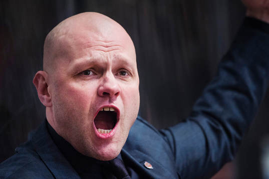 Modos tränare Andreas Johansson
