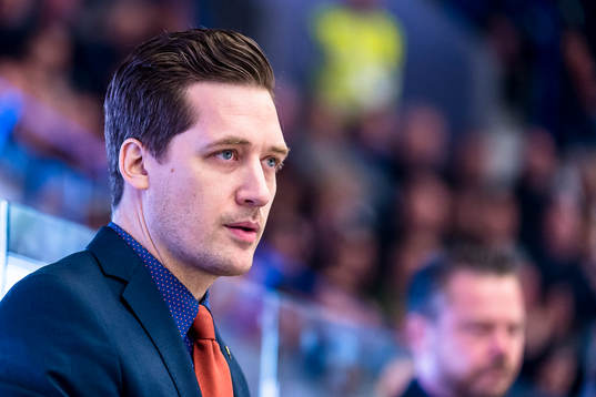 Växjös tränare Sam Hallam