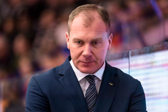 s tränare Johan Lindbom