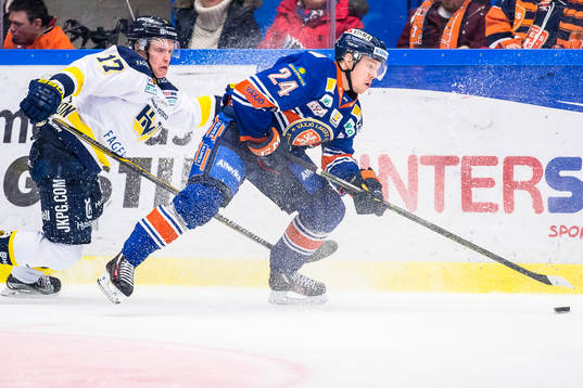 s Emil Johansson
