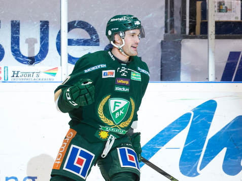 Färjestads Niclas Arell  jublar