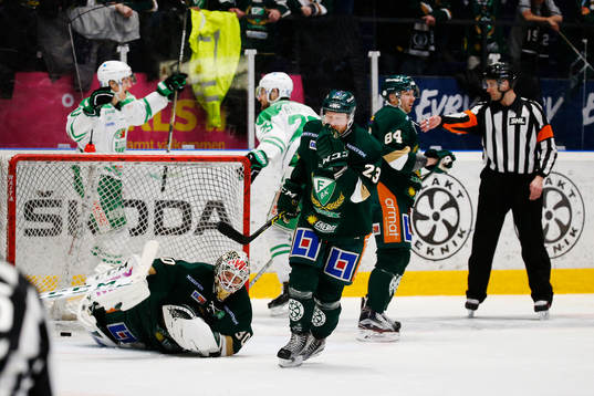 Rögles Sebastian Wännström jublar