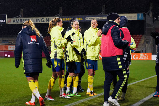 Sveriges Linda Sembrant, Lisa Dahlkvist och Lotta Schelin