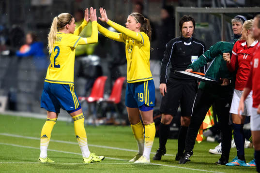 Sveriges Olivia Schough byts ut mot Pauline Hammarlund