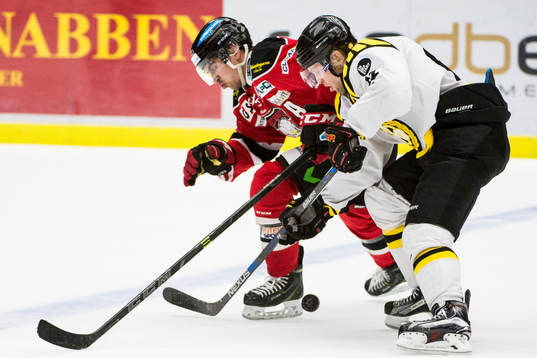 Malmö Redhawks Nils Andersson och Brynäs Jesper Ollas