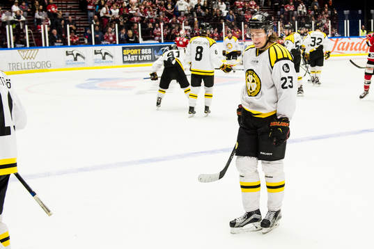 Brynäs Lucas Carlsson deppar
