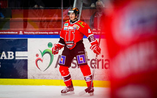 Örebros Joel Mustonen gör 1-0 och jublar