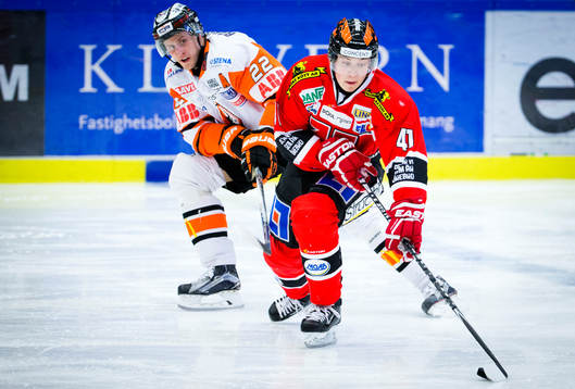 Örebros Joel Mustonen och Karlskronas Alexander Bergström
