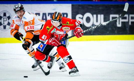 Örebros Joel Mustonen och Karlskronas Joel Kellman