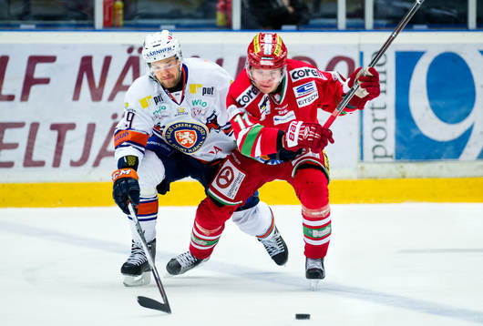 Växjös Josh Hennessy och Modos Victor Olofsson