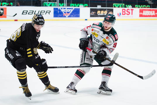 s Robin Kovacs och Tingsryds Daniel Norbe