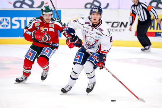 Linköpings Gustav Forsling och Frölundas Joey Crabb