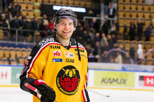 Luleås Ilari Melart jublar