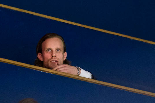 s Mattias Tedenby på läktaren