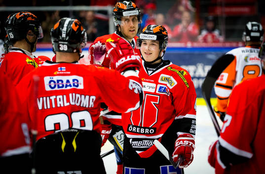 Örebros Joel Mustonen jublar