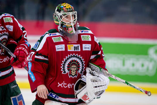 Frölundas målvakt Johan Gustafsson deppig