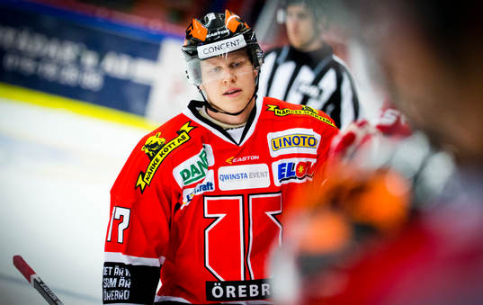 Örebros Daniel Viksten avgör matchen på straff och jublar