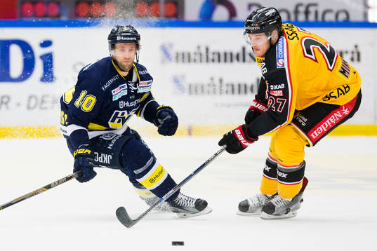 s Martin Thörnberg mot Luleås Brendan Mikkelson