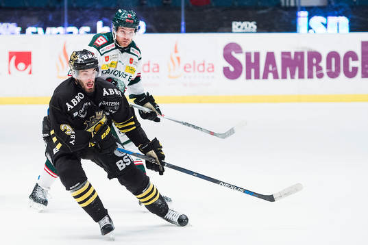 s Markus Lauridsen och Tingsryds Denny Kearny