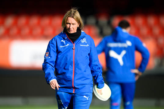 Schweiz förbundskapten Martina Voss-Tecklenburg