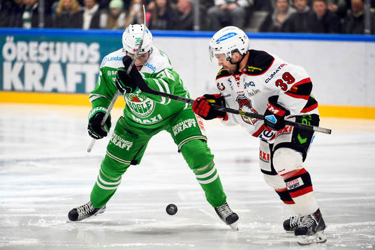 Rögles Filip Karlsson och Malmö Redhawks Eric Himelfarb