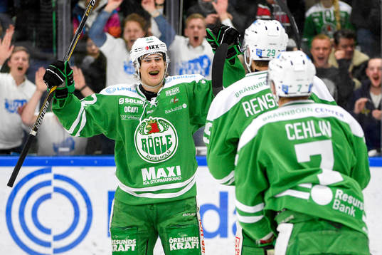 Rögles Sebastian Wännström jublar