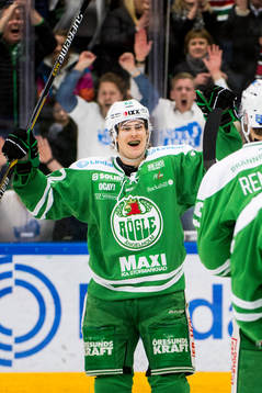 Rögles Sebastian Wännström jublar