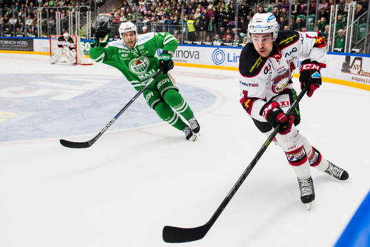 Rögles Patrik Cehlin och Malmö Redhawks Nils Andersson