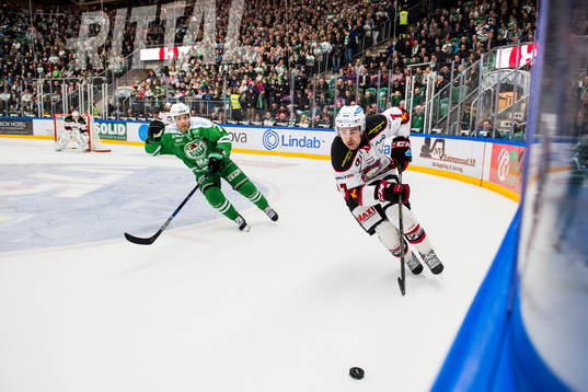 Rögles Patrik Cehlin och Malmö Redhawks Nils Andersson