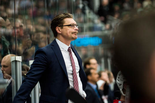 Malmö Redhawks tränare Björn Hellkvist deppar