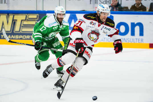 Malmö Redhawks Mathias Tjärnqvist och Rögles Taylor