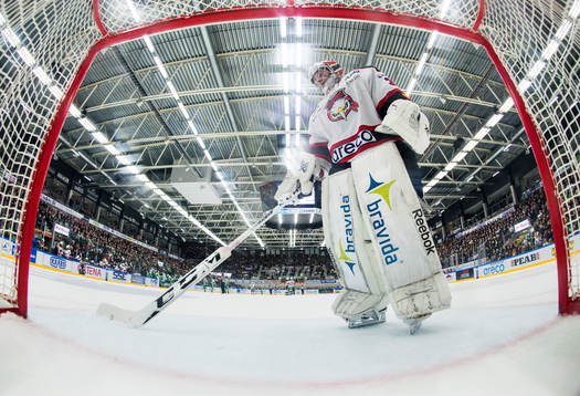 Malmö Redhawks målvakt Jonas Gunnarsson deppar