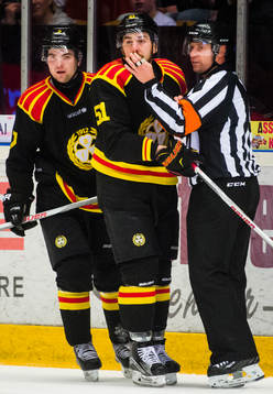 Brynäs Ponthus Westerholm , Marc Zanetti och Domare Sören
