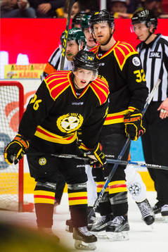 Brynäs Oskar Lindblom och Nick Johnson  deppar